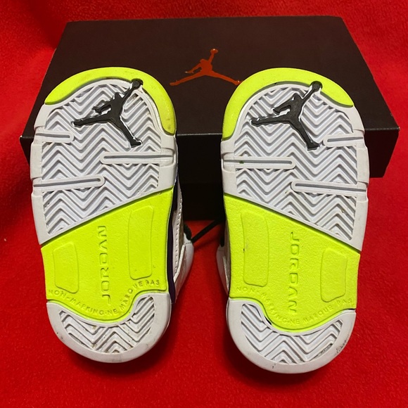 Jordan Retro 5 - Picture 4 of 4